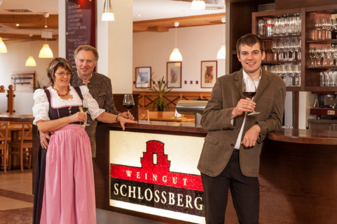 Weingut Schlossberg Familie Wertek