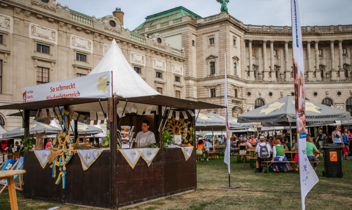 "So schmeckt Niederösterreich"-Schmankerldorf beim ernte.dank.festival