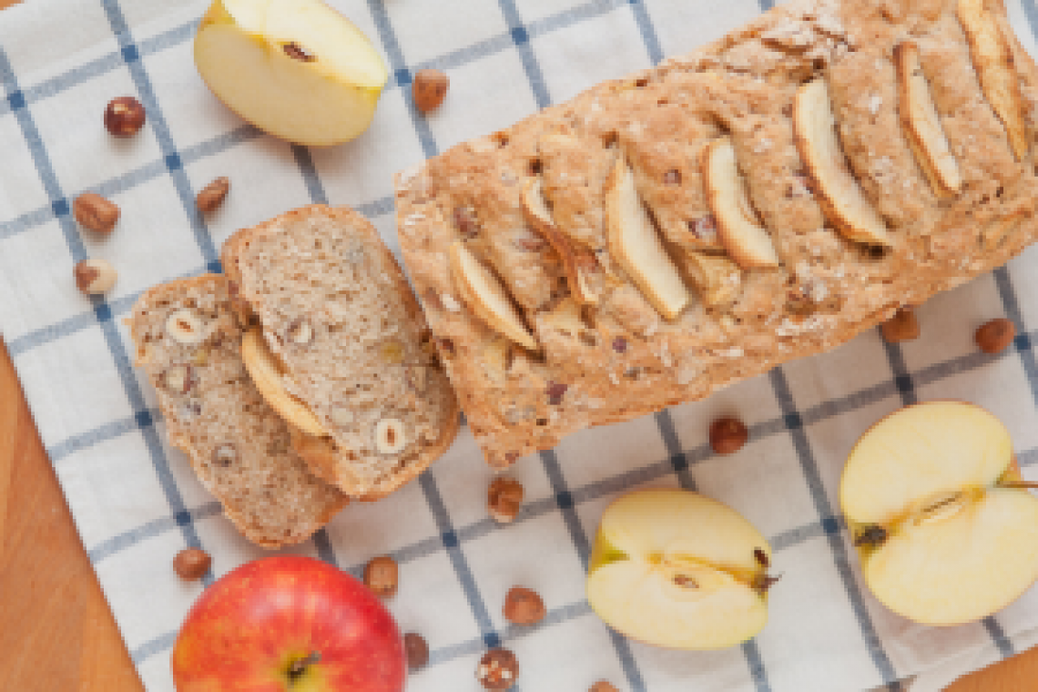 apfelbrot-mit-nuesse