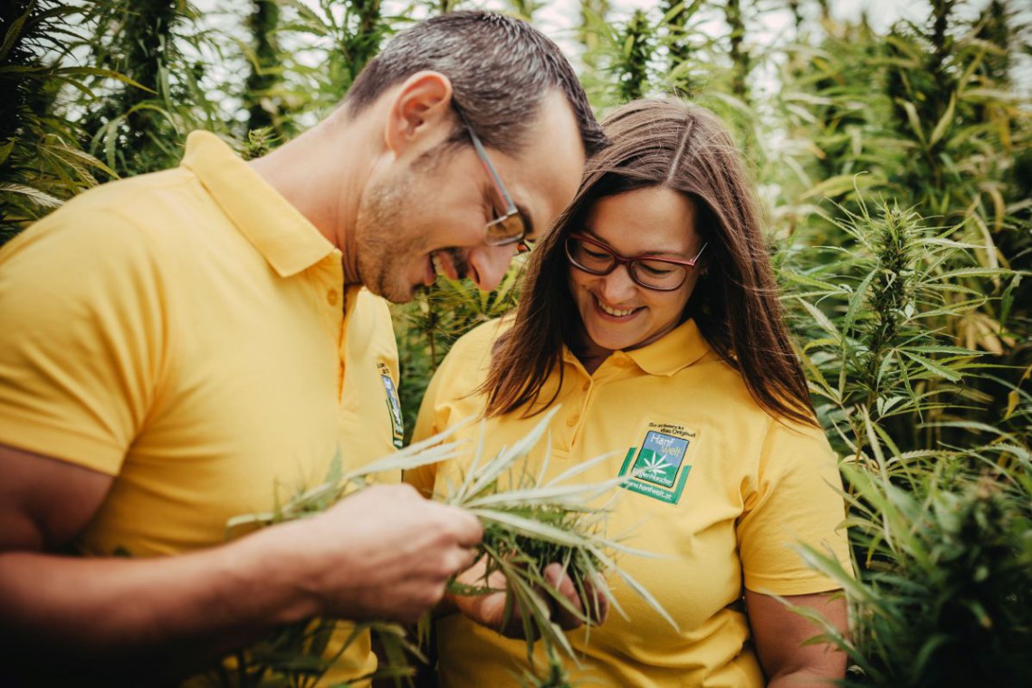 Herr und Frau Riegler-Nurscher im Hanffeld