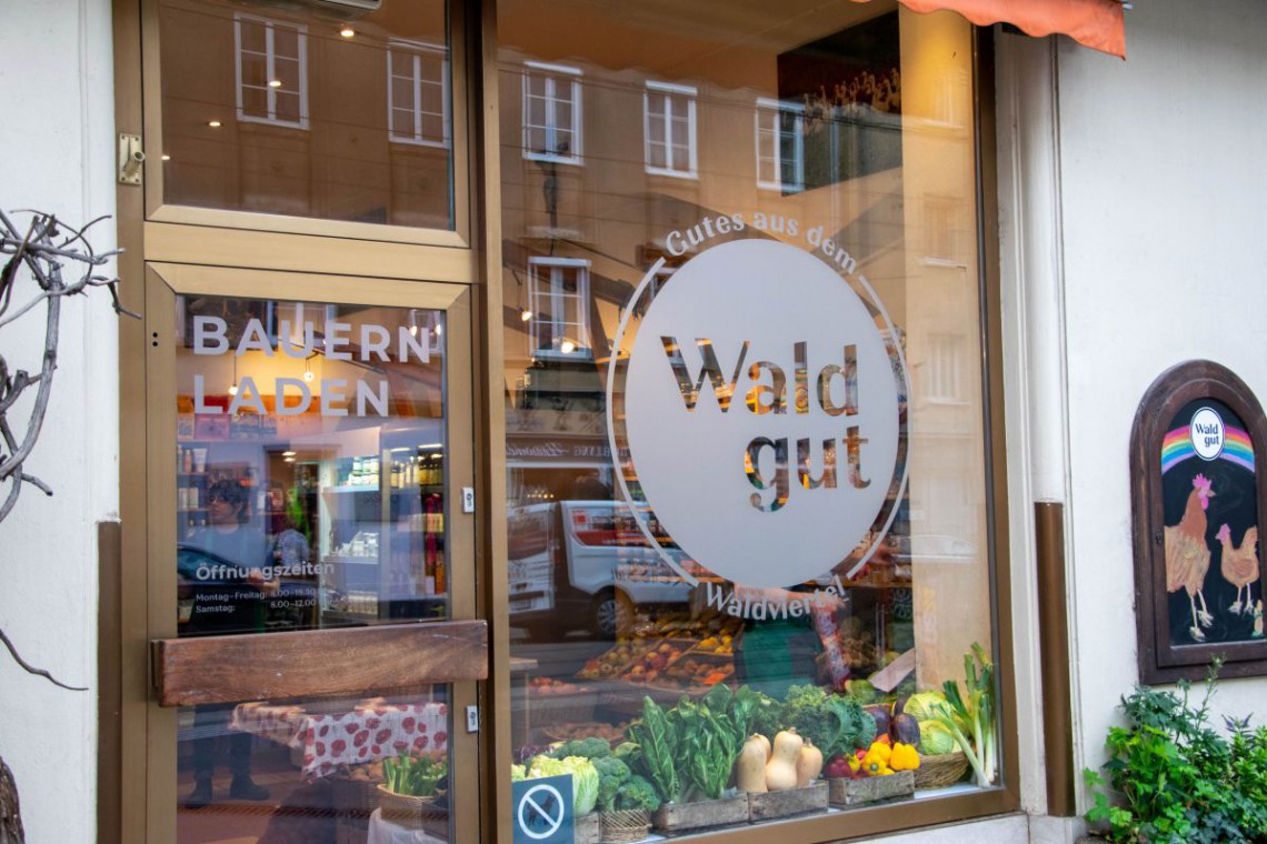 Wald Gut Lokal von  au&szlig;en