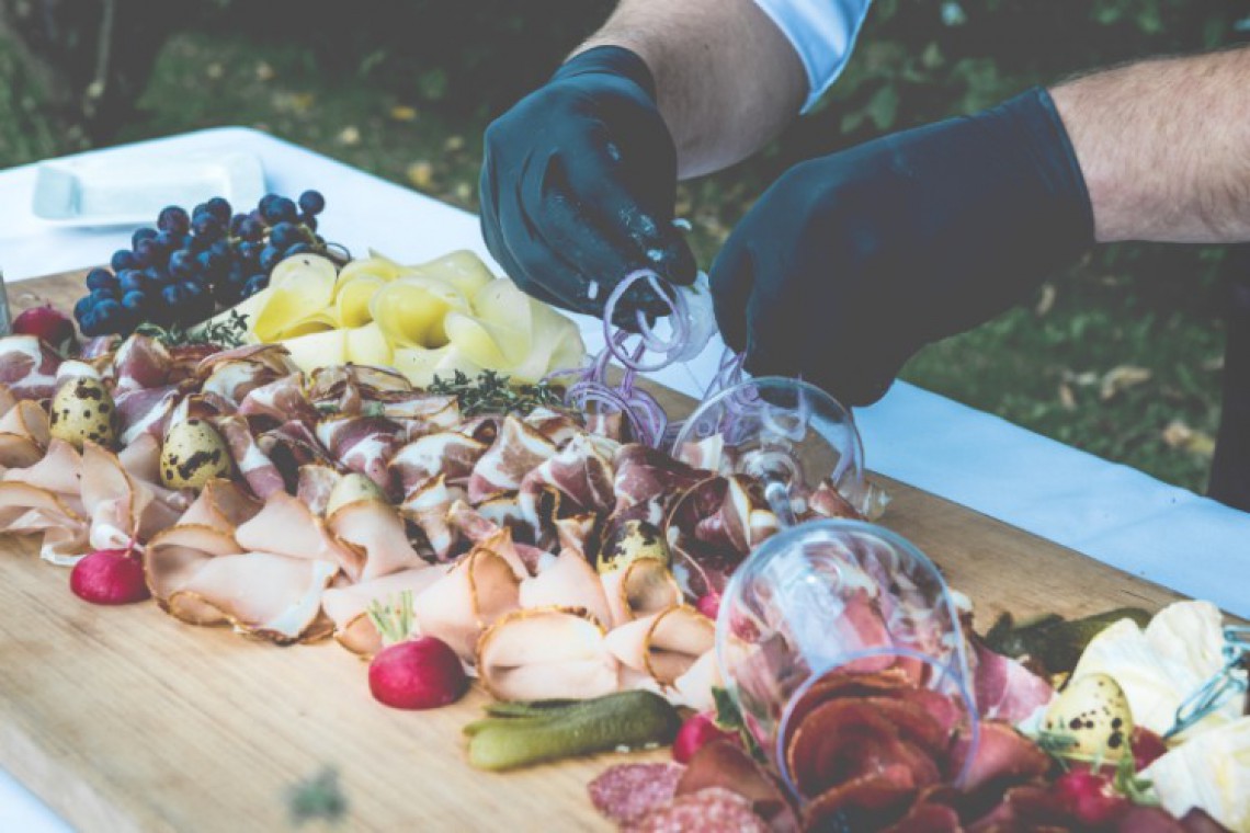 MEINECK Catering Wurst und Käseplatte