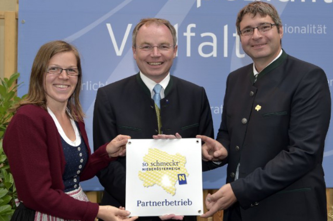 10 Jahre so schmeckt Nö Weingut Zöchmann mit LH Stv. Stephan Pernkopf