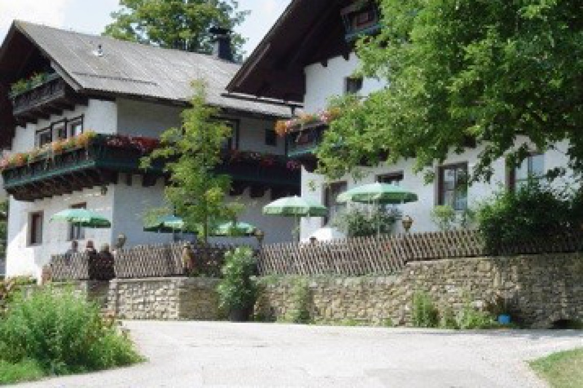 Hof von außen