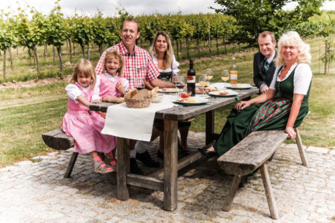 weingut schwarzl heurigenjause