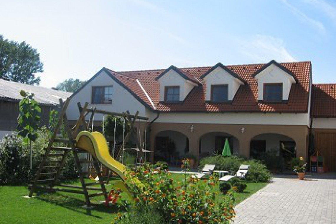 Am Arkadenhof Wohnhaus