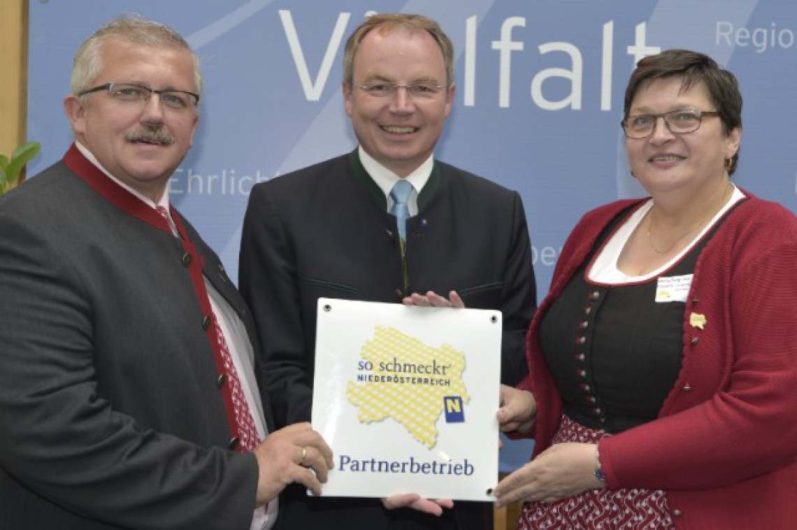 10 Jahre so schmeckt Nö Landgasthof Heinrichsberg mit LH Stv. Stephan Pernkopf