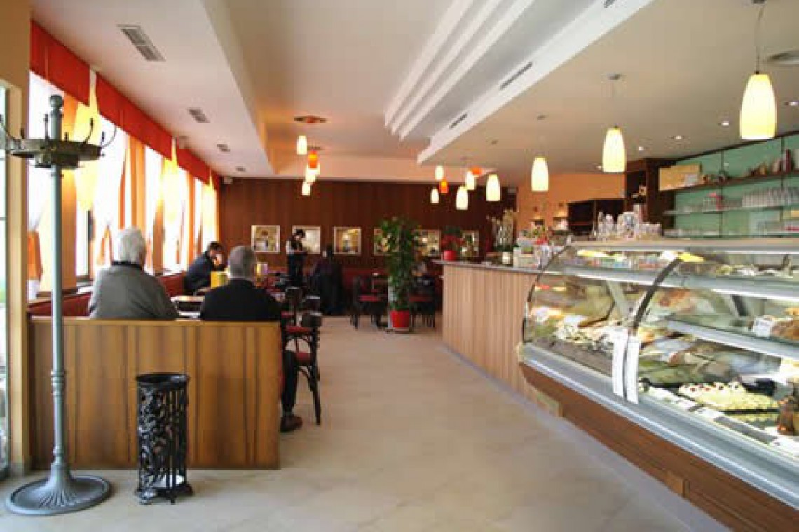 schmid caf&#233;