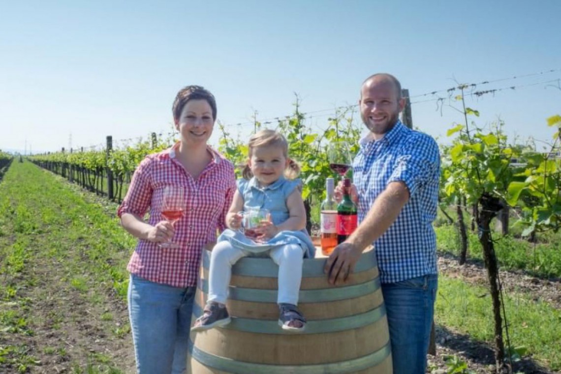 Weinbau Knötzl Familie