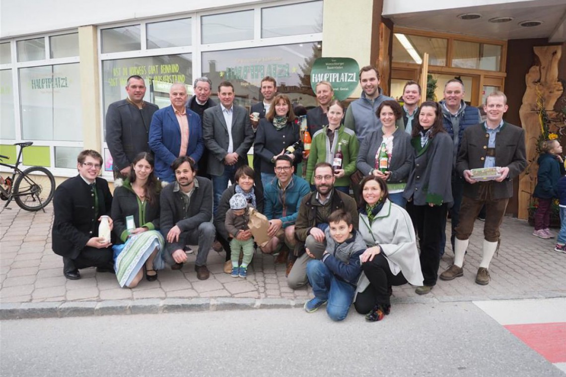 hauptplatzl-wilhelmsburg_team
