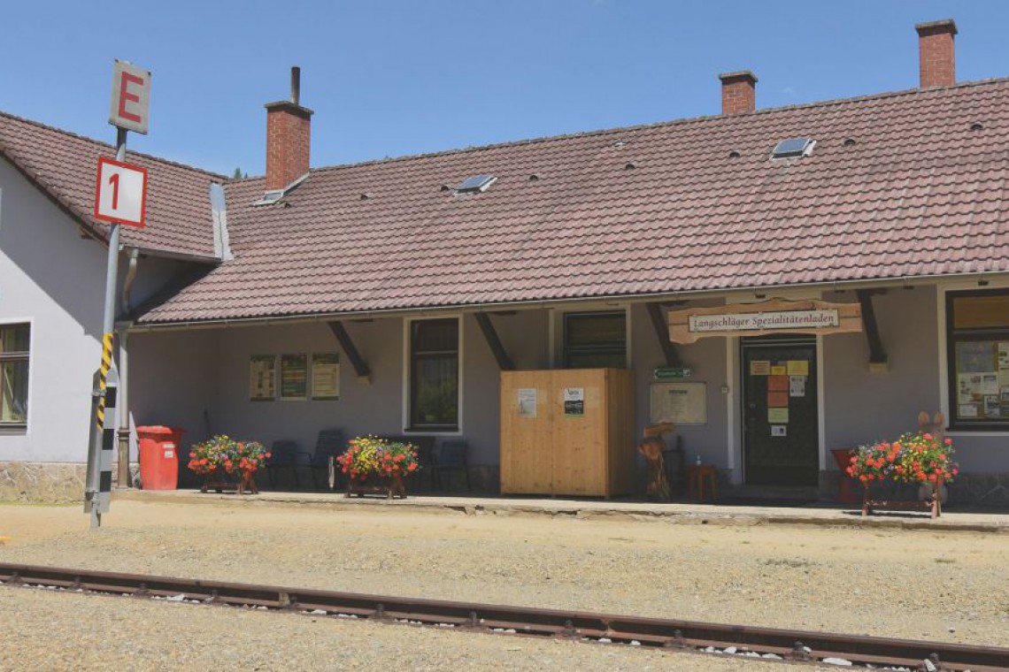 Außenansicht Bahnhof