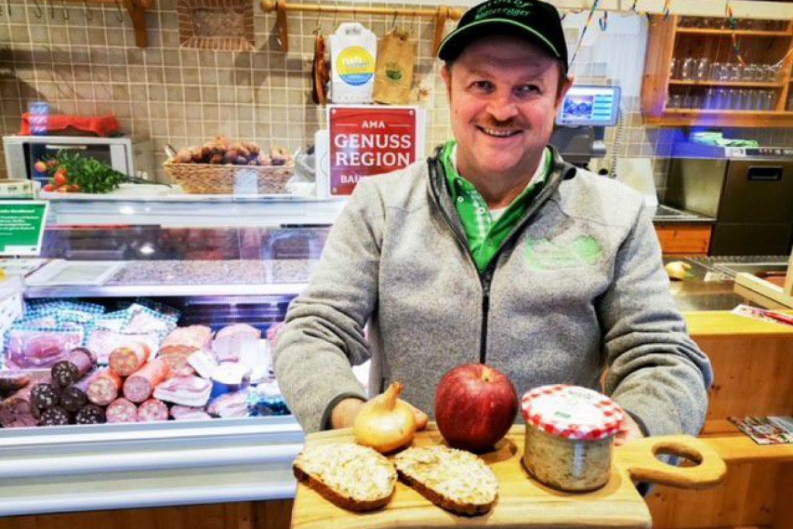 Biohof Mitteregger Norbert mit Jausenbrett