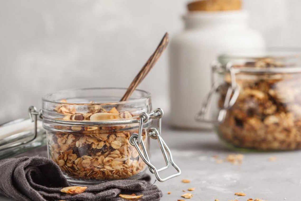 granola_adobestock_211488523_vaaseenaa-mittel