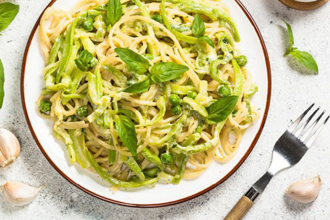 Spaghetti mit Zucchini-Soße