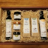 Bild anzeigen: Biohof Sobetzky Geschenkbox mit hofeigenen Produkten