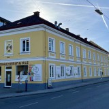 Bild anzeigen: Das Dirndl Wagram, Gesch&auml;ftsansicht au&szlig;en