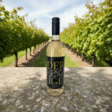 Bild anzeigen: Weißwein im Weingarten