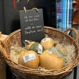 Bild anzeigen: K&uuml;rbisse in eine Flechtkorb