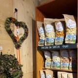 Bild anzeigen: Popcorn im Regal