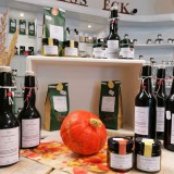 Bild anzeigen: Produkte im Regal