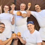 Bild anzeigen: Das Team der B&auml;ckerei Schmidl