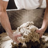 Bild anzeigen: Geier. die Bäckerei bei der Arbeit