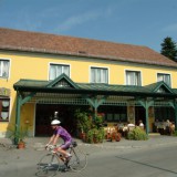 Bild anzeigen: Schmid Gasthaus von außen