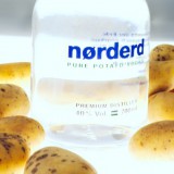 Bild anzeigen: Norderd Vodka mit Erdäpfel