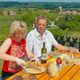 Bild anzeigen: Winzerhaus Hans Schöller Familie