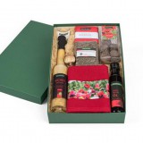 Bild anzeigen: Geschenkbox gefüllt mit regionalen Köstlichkeiten