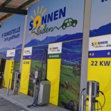 Bild anzeigen: Sonnenladen E-Tankstelle