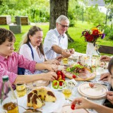 Bild anzeigen: Dammererhof bei der Jause