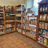 Bild anzeigen: schreibers-obst-und-saftladen-regal-mit-konserven