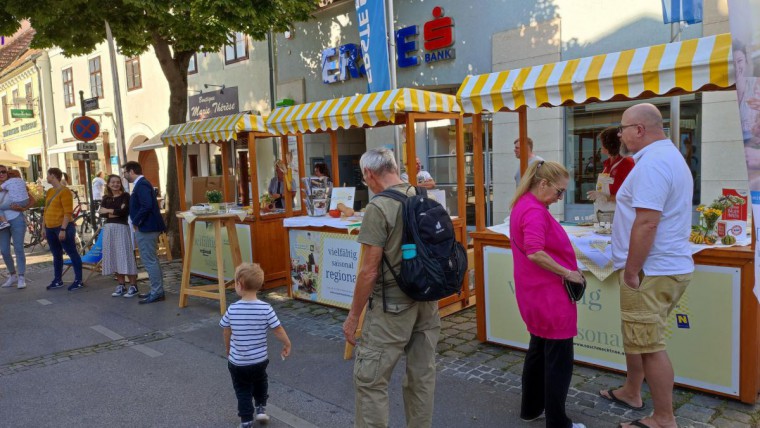 Zahlreiche Besucherinnen und Besucher informierten sich über die Initiative "So schmeckt NÖ"