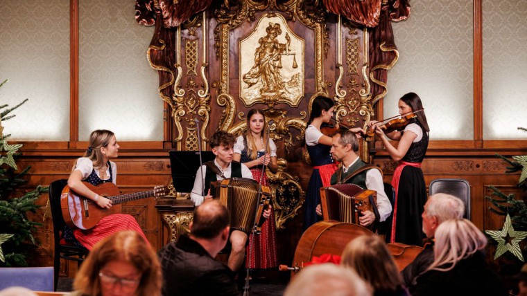 Musikalische Umrahmung beim Adventmarkt