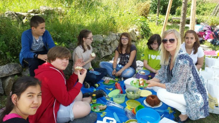 Erdäpfel ernten, verkochen und genießen - wie hier bei einem Picknick