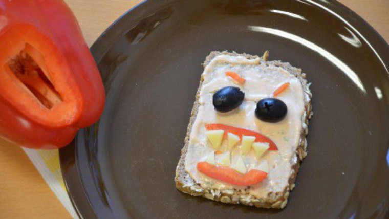 Kunstvolles Jausenbrot Monster