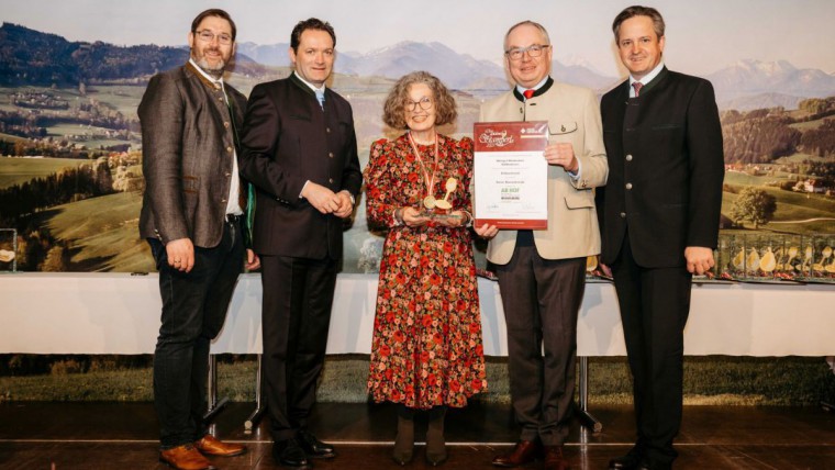 Das Weingut Wiederstein wurde bei der Ab-Hof Messe mit dem goldenen Stamperl ausgezeichnet.