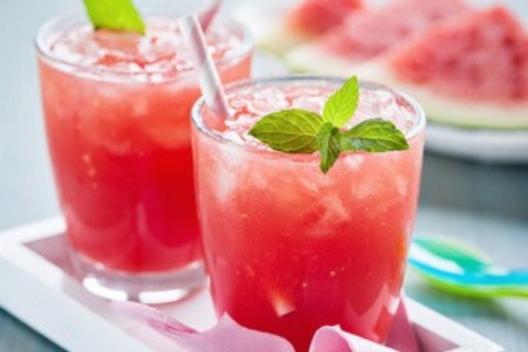 Wassermelonen-Minze-Drink