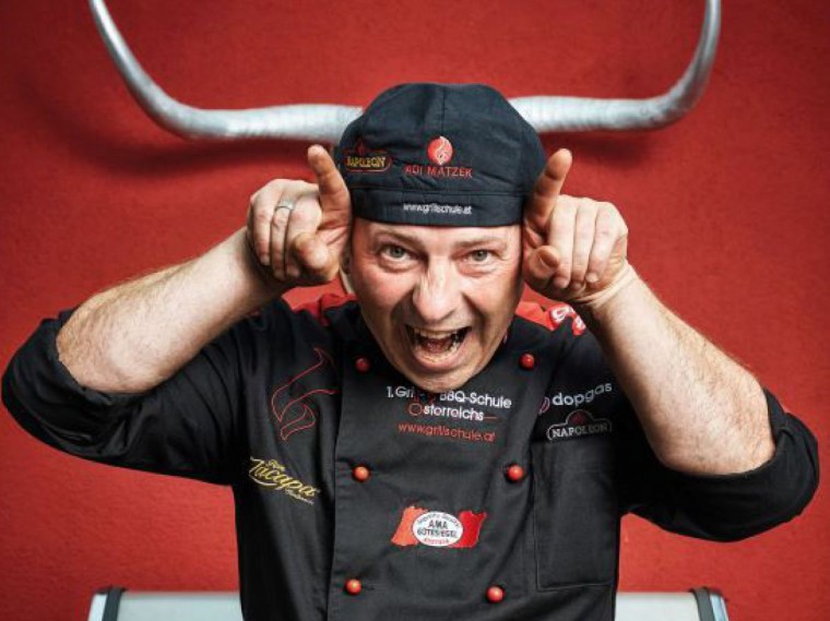 Adi Matzek als Stier